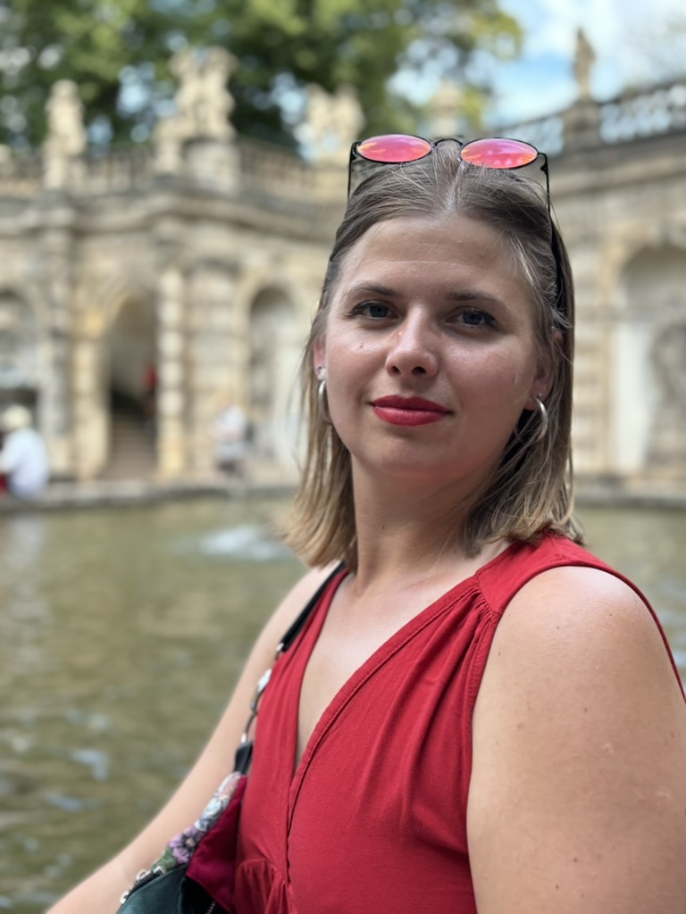 b8515ee1 65a4 41b5 9fc8 cbc1e2d4fbc9 1 105 c